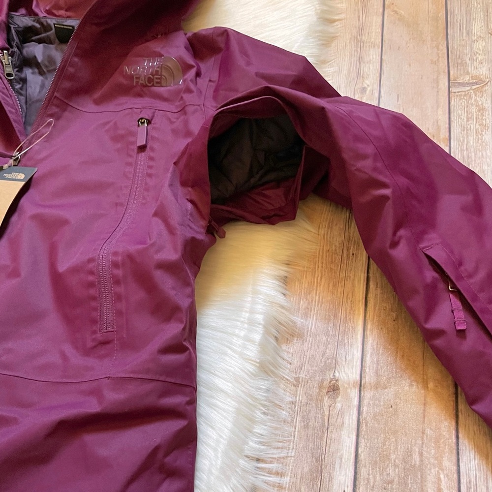 The North Face Women’s Clementine TriClimate Jacket - Picture 5 of 10